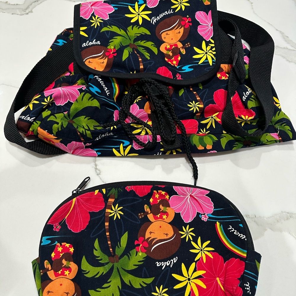 Hawaiian Themed Women's Backpack and Pouch Set - Black with Floral Print - Picture 3 of 4